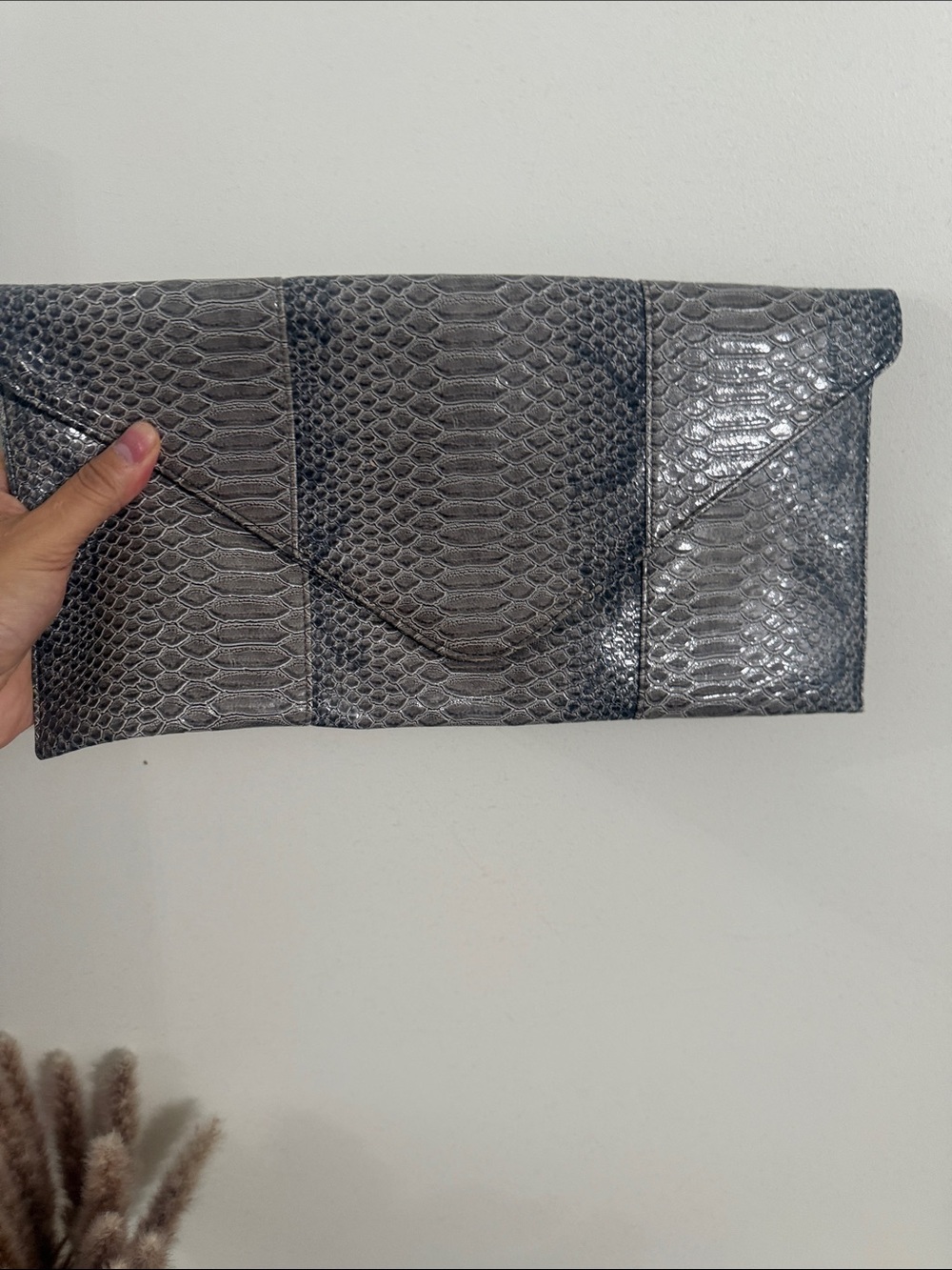 Vintage Snake-Embossed Envelope Clutch - Gray